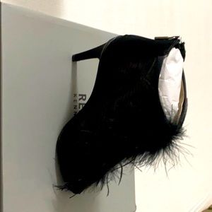 Reaction Kenneth Cole  smash Boa size 6M